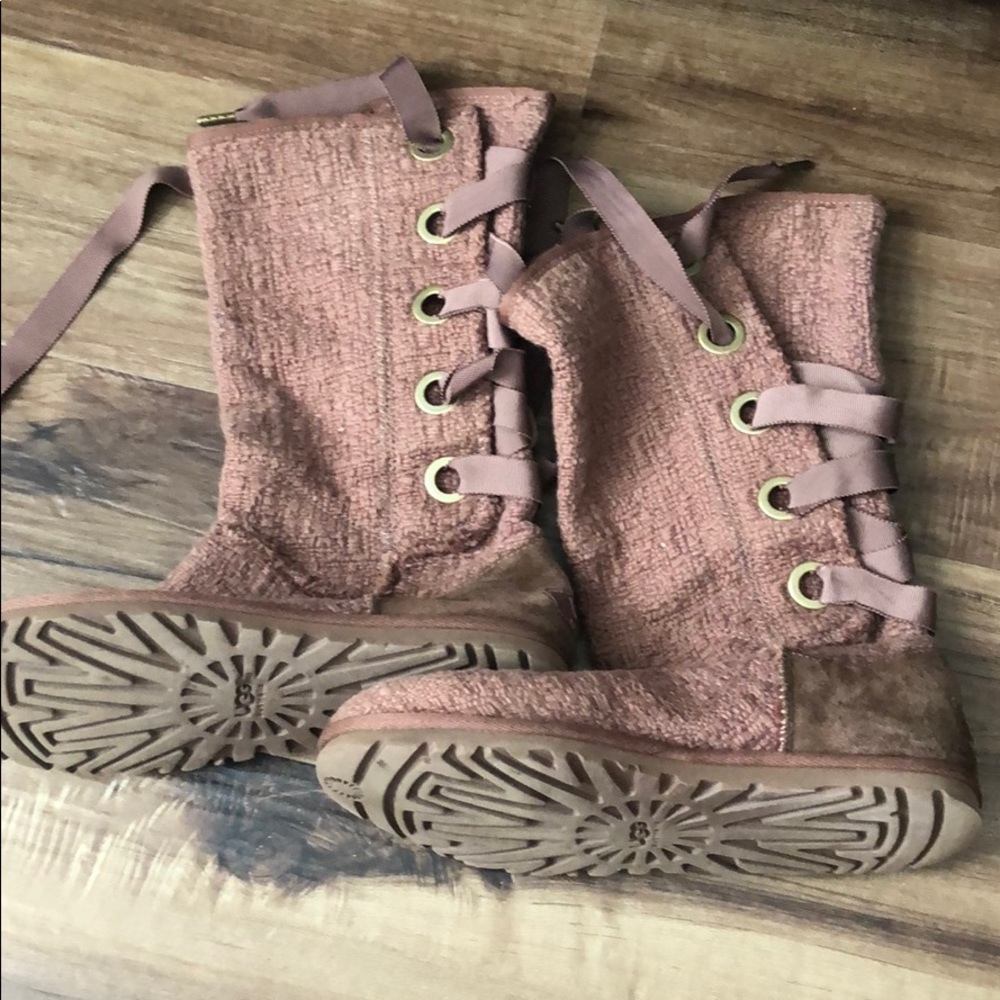 Light pink ugg boots